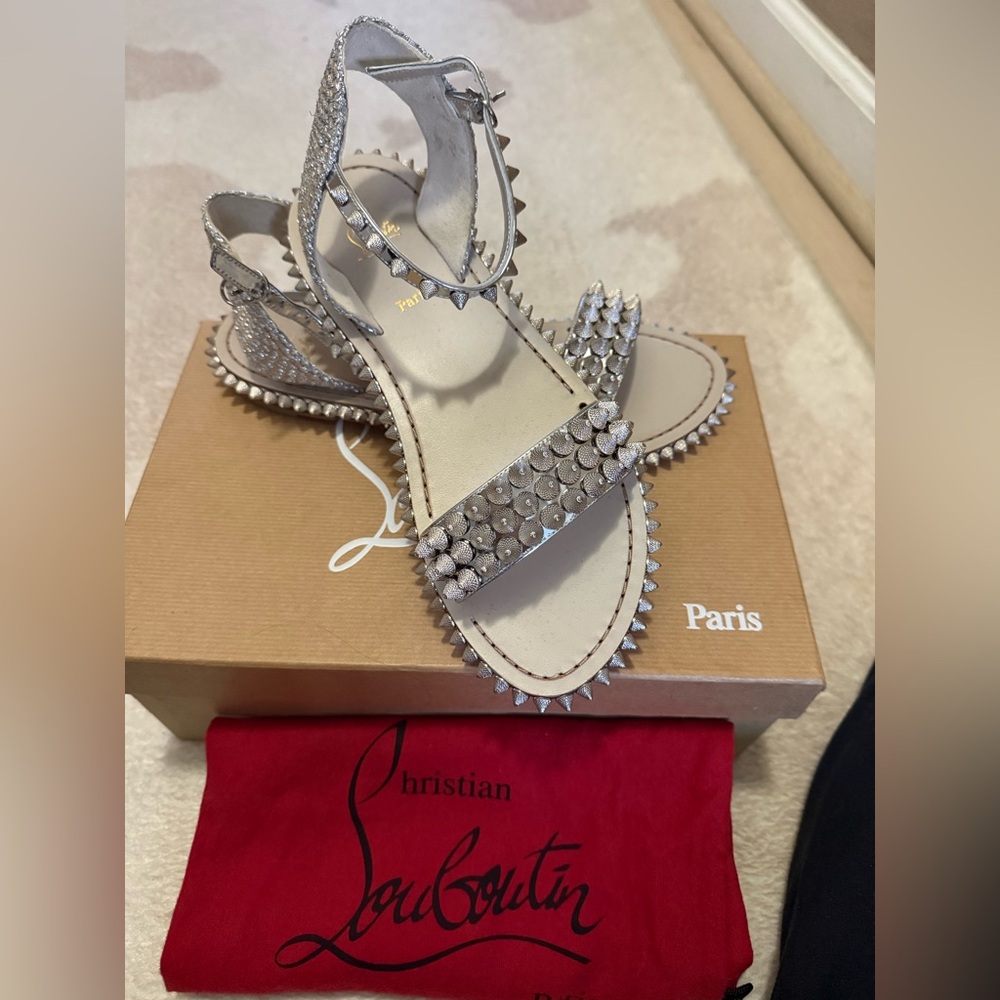 BRAND NEW IN BOX! Christian Louboutin Silver Studded Women's Sandals